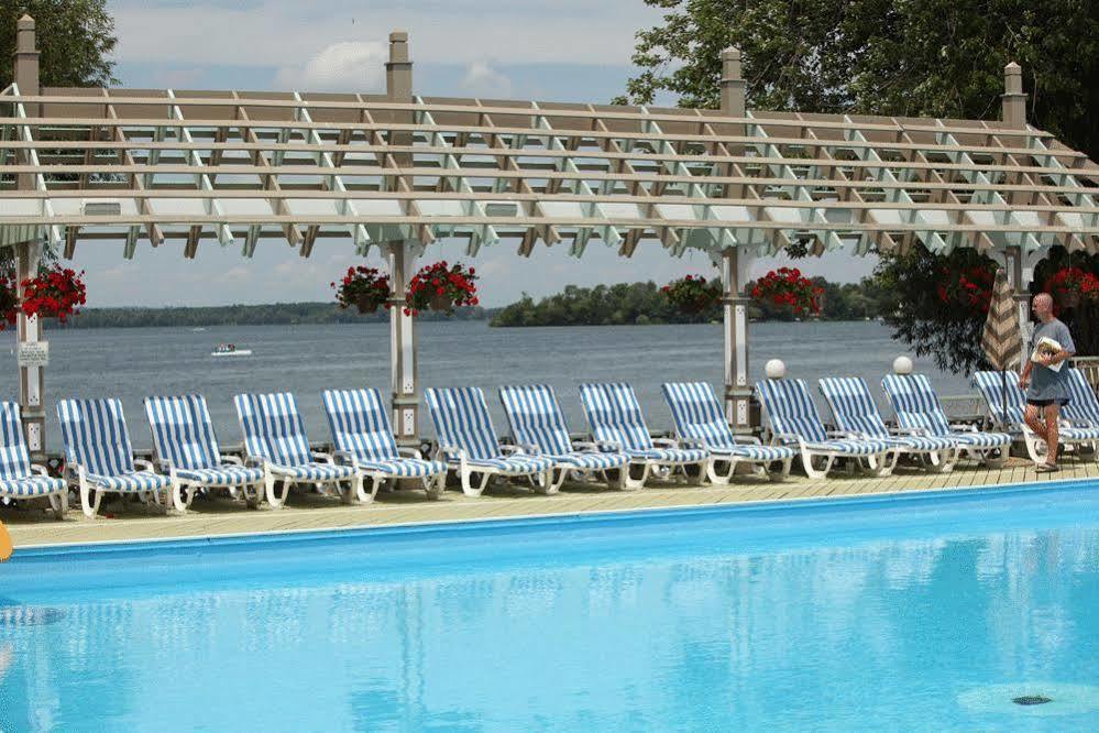 Fern Resort Orillia Eksteriør bilde
